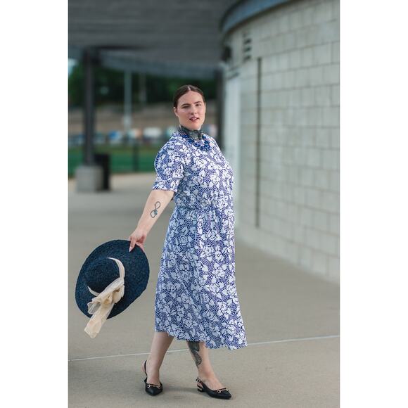 Vintage Short Sleeve Blue and White Floral Dress - Picture 1 of 6